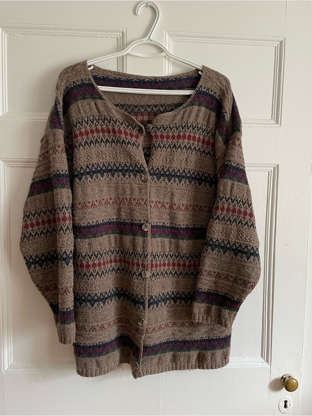 🍂 Vintage Cozy Brown Patterned Button-Front Cardigan Sweater